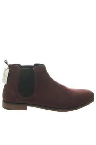 Férfi cipők
 Red Tape, Méret 44, Szín Barna, Ár 21 584 Ft