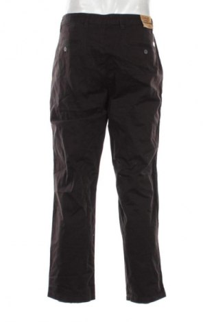 Pantaloni de bărbați LC Waikiki, Mărime L, Culoare Maro, Preț 93,99 Lei