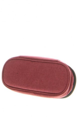 Kosmetyczka Eastpak, Kolor Czerwony, Cena 73,56 zł