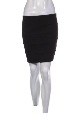 Sukně Amisu, Velikost S, Barva Černá, Cena  241,00 Kč