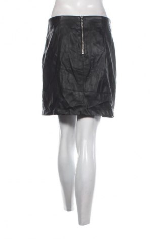 Szoknya Amisu, Méret M, Szín Fekete, Ár 2 609 Ft