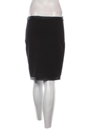 Пола Anel, Размер S, Цвят Черен, Цена 19,00 лв.