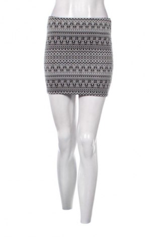 Szoknya Bershka, Méret M, Szín Sokszínű, Ár 3 910 Ft