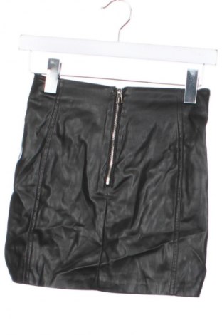 Sukňa Bershka, Veľkosť XXS, Farba Čierna, Cena  6,95 €