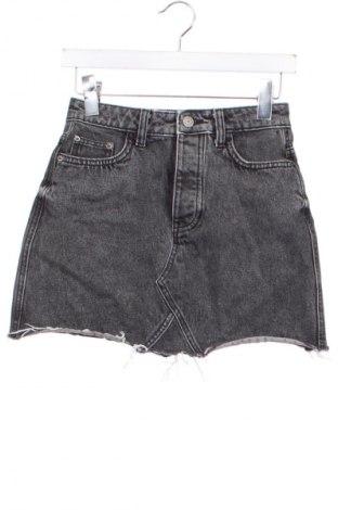 Rock Bershka, Größe XS, Farbe Grau, Preis 10,99 €