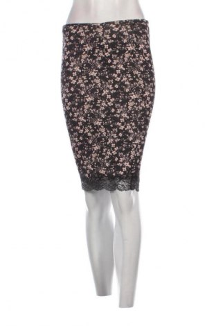 Rock Bershka, Größe S, Farbe Mehrfarbig, Preis 9,72 €