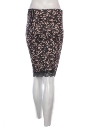 Rock Bershka, Größe S, Farbe Mehrfarbig, Preis 9,72 €