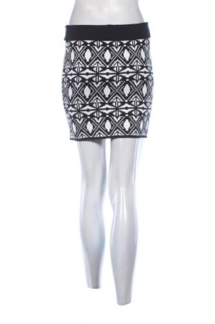 Sukně Clockhouse, Velikost M, Barva Vícebarevné, Cena  316,00 Kč