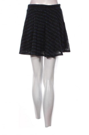 Пола Clockhouse, Размер M, Цвят Многоцветен, Цена 8,99 лв.