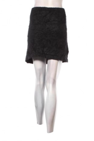 Rock Cotton On, Größe L, Farbe Schwarz, Preis € 6,99