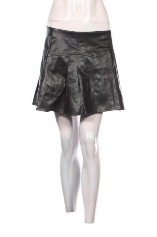 Пола Cropp, Размер M, Цвят Черен, Цена 12,99 лв.