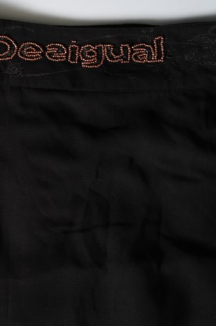 Пола Desigual, Размер S, Цвят Черен, Цена 38,99 лв.