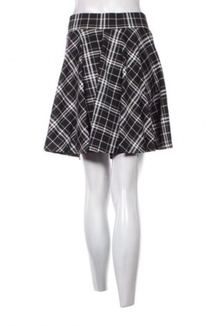 Пола Djt, Размер XXL, Цвят Многоцветен, Цена 19,00 лв.