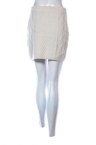 Пола H&M, Размер S, Цвят Екрю, Цена 11,99 лв.