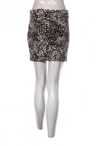 Пола H&M, Размер M, Цвят Многоцветен, Цена 8,99 лв.