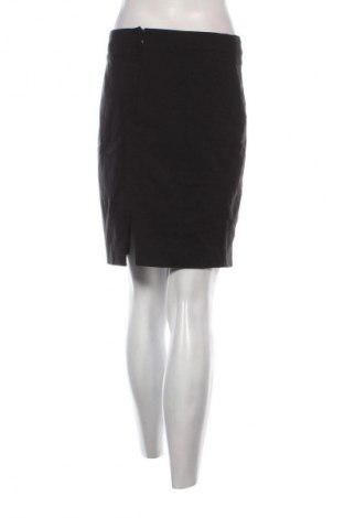 Пола H&M, Размер M, Цвят Черен, Цена 19,14 лв.