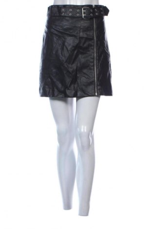 Пола H&M Divided, Размер S, Цвят Черен, Цена 10,99 лв.