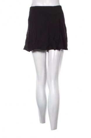 Пола H&M Divided, Размер S, Цвят Черен, Цена 19,00 лв.