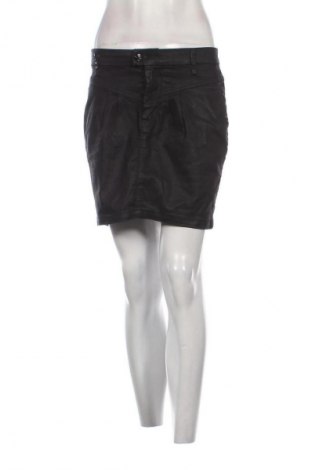 Пола Hilfiger Denim, Размер M, Цвят Черен, Цена 82,08 лв.