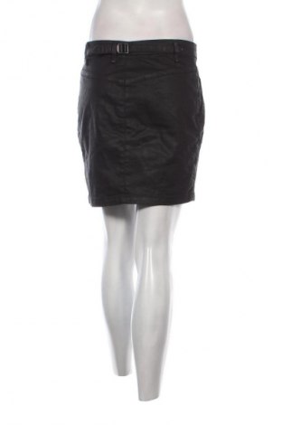 Пола Hilfiger Denim, Размер M, Цвят Черен, Цена 82,08 лв.