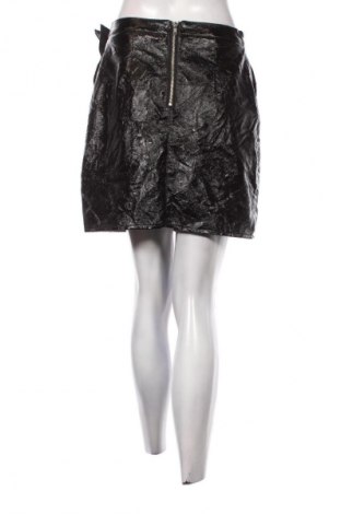 Пола NA-KD, Размер M, Цвят Черен, Цена 12,99 лв.