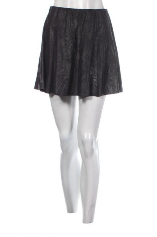 Spódnica ONLY, Rozmiar S, Kolor Czarny, Cena 25,99 zł