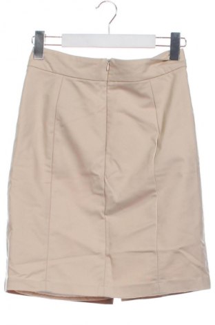 Пола Reserved, Размер XS, Цвят Бежов, Цена 17,99 лв.