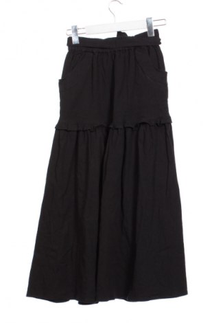 Sukně Reserved, Velikost XS, Barva Černá, Cena  388,00 Kč