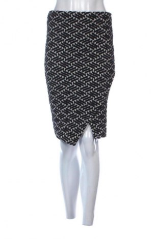 Пола Stradivarius, Размер L, Цвят Многоцветен, Цена 8,99 лв.