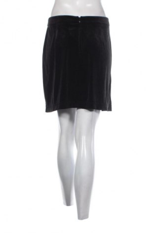 Пола Unbranded, Размер XL, Цвят Черен, Цена 31,99 лв.