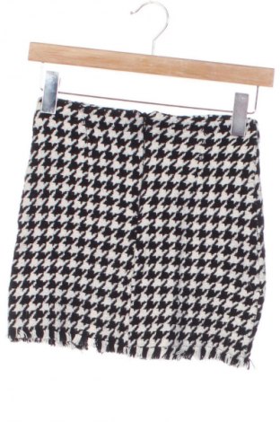 Пола Unbranded, Размер XXS, Цвят Многоцветен, Цена 19,00 лв.