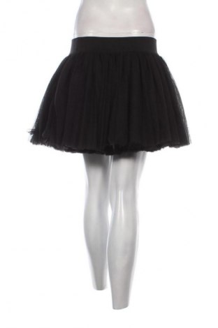 Пола Unbranded, Размер M, Цвят Черен, Цена 19,00 лв.