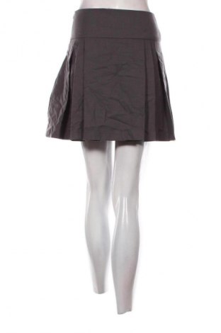 Пола Unbranded, Размер S, Цвят Сив, Цена 4,60 €