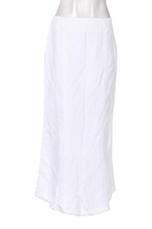 Пола Unbranded, Размер M, Цвят Бял, Цена 23,46 лв.