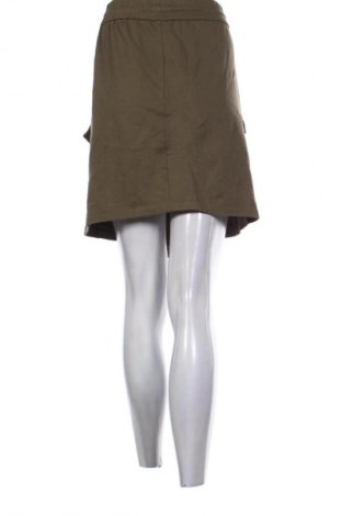 Пола Vero Moda, Размер 3XL, Цвят Зелен, Цена 19,99 лв.