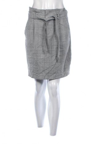 Пола Vero Moda, Размер M, Цвят Многоцветен, Цена 8,99 лв.