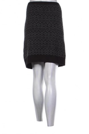 Fustă Yessica, Mărime L, Culoare Multicolor, Preț 95,00 Lei