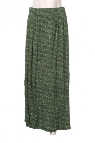 Пола Yessica, Размер M, Цвят Многоцветен, Цена 15,99 лв.