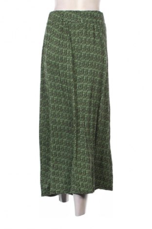 Пола Yessica, Размер M, Цвят Многоцветен, Цена 15,99 лв.