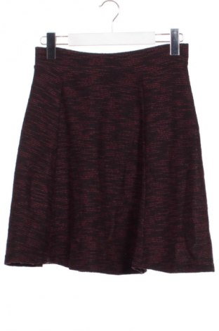 Пола Yessica, Размер S, Цвят Многоцветен, Цена 8,99 лв.