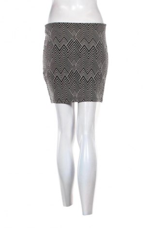 Spódnica Zara, Rozmiar M, Kolor Kolorowy, Cena 30,99 zł