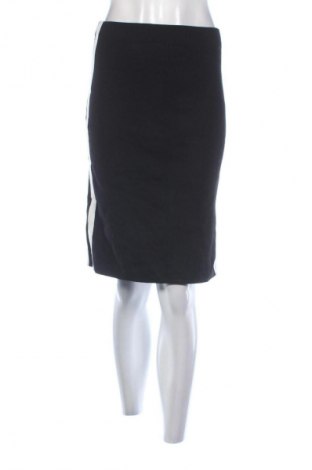 Szoknya adL, Méret S, Szín Fekete, Ár 8 200 Ft