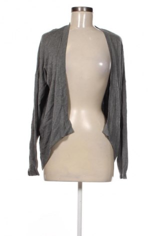 Pončo  Vero Moda, Velikost S, Barva Šedá, Cena  319,00 Kč