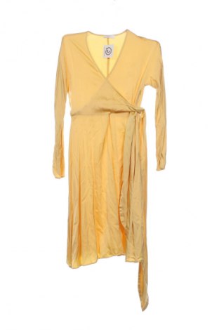 Ruha 2ND Day, Méret M, Szín Sárga, Ár 26 000 Ft