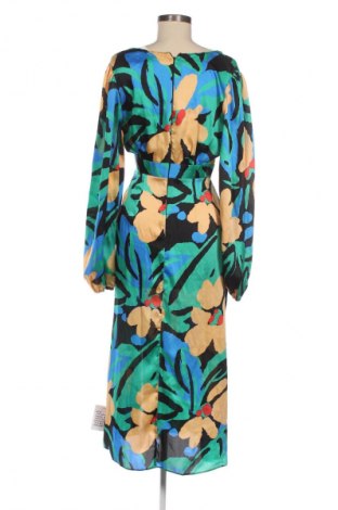 Рокля ASOS, Размер M, Цвят Многоцветен, Цена 107,92 лв.