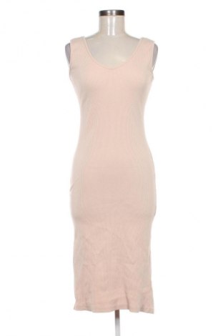 Sukienka Adrom, Rozmiar M, Kolor Różowy, Cena 89,98 zł