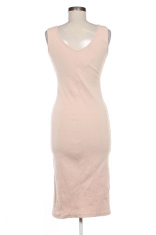 Sukienka Adrom, Rozmiar M, Kolor Różowy, Cena 89,98 zł