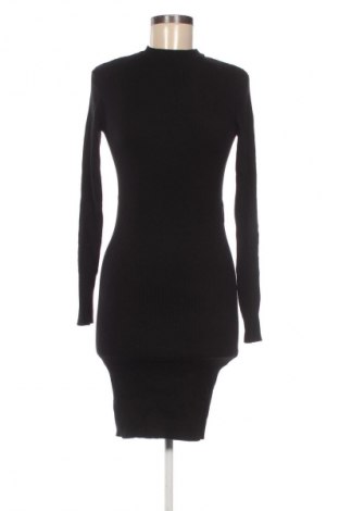 Ruha Amisu, Méret M, Szín Fekete, Ár 7 820 Ft