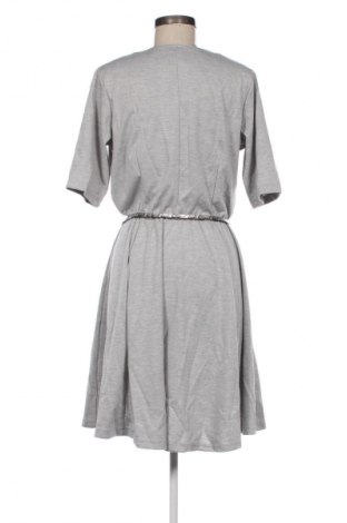 Šaty  Avon, Veľkosť XL, Farba Sivá, Cena  19,95 €
