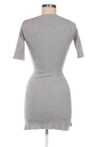 Kleid Bershka, Größe S, Farbe Grau, Preis 9,61 €